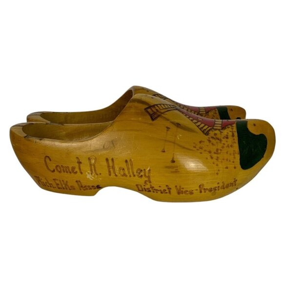 Vintage Hand-Painted Carved LARGE Wooden Dutch Clogs With Windmill Design - Picture 6 of 11